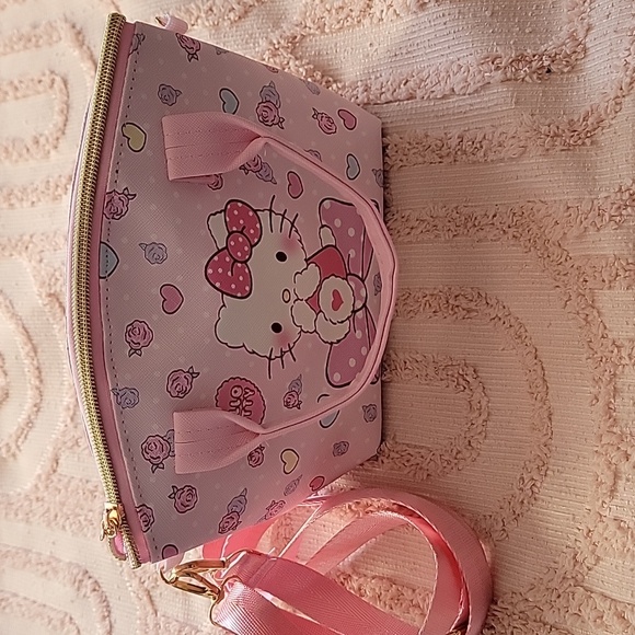 Hello Kitty Other - Hello Kitty Handbag with adjustable shoulder strap, pink 💗.  NWOT.